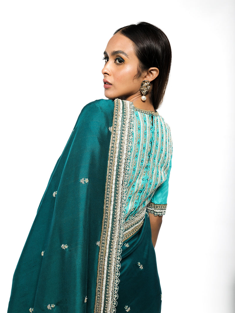 9 Sari And Lehenga Colours To Wear During Navratri 2023 | Femina.in